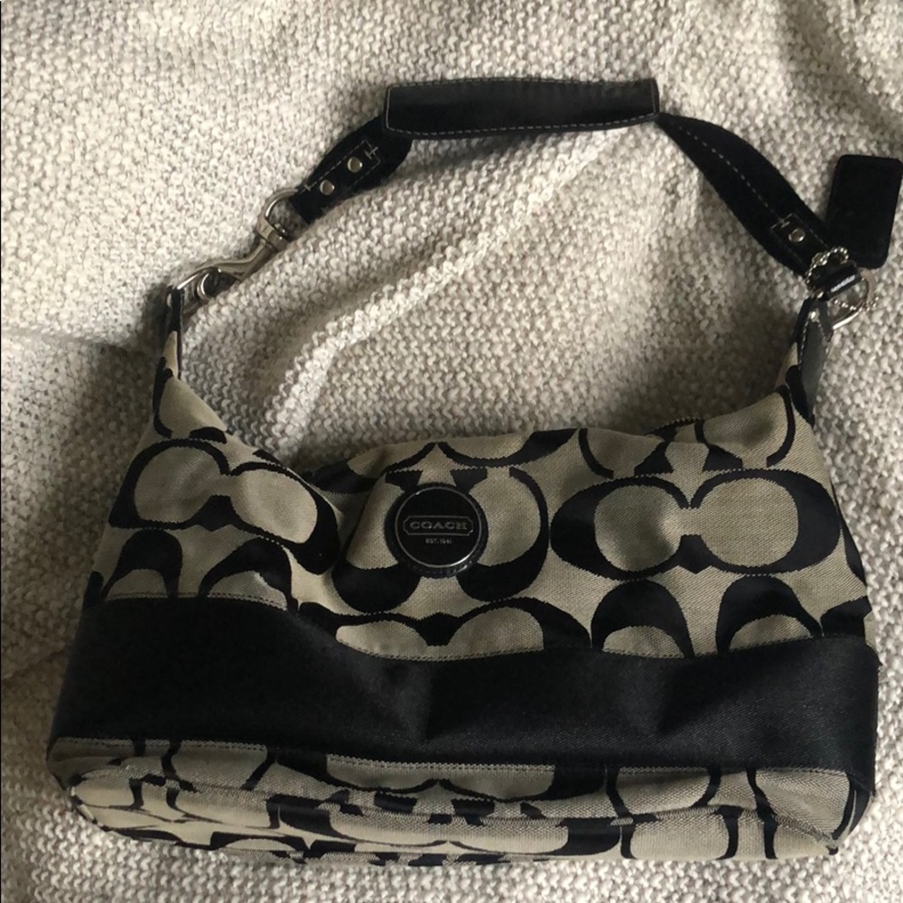 Black coach shoulder handbag